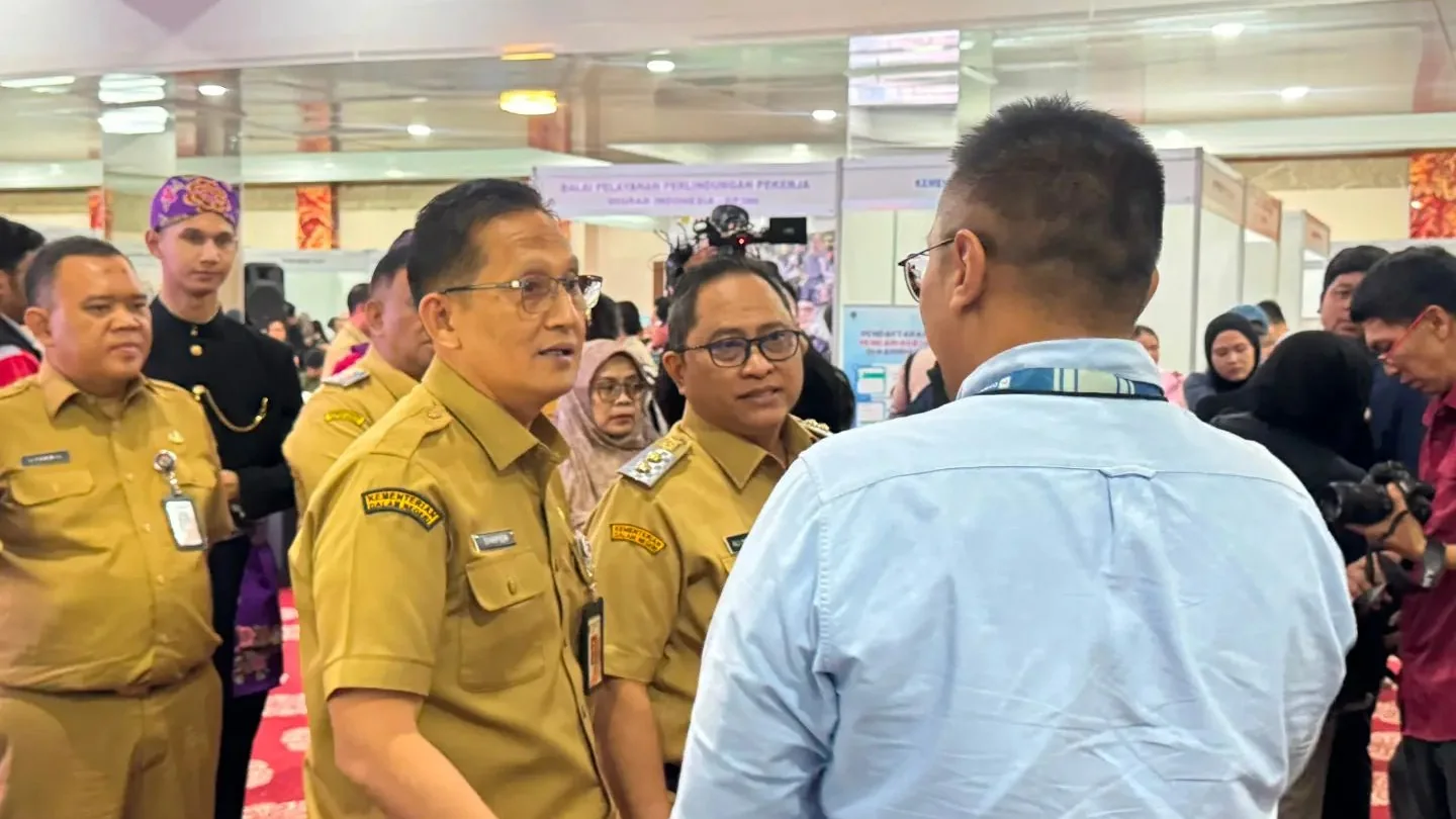 Pelayanan dan kegiatan ketenagakerjaan Disnaker Kabupaten Solok Selatan